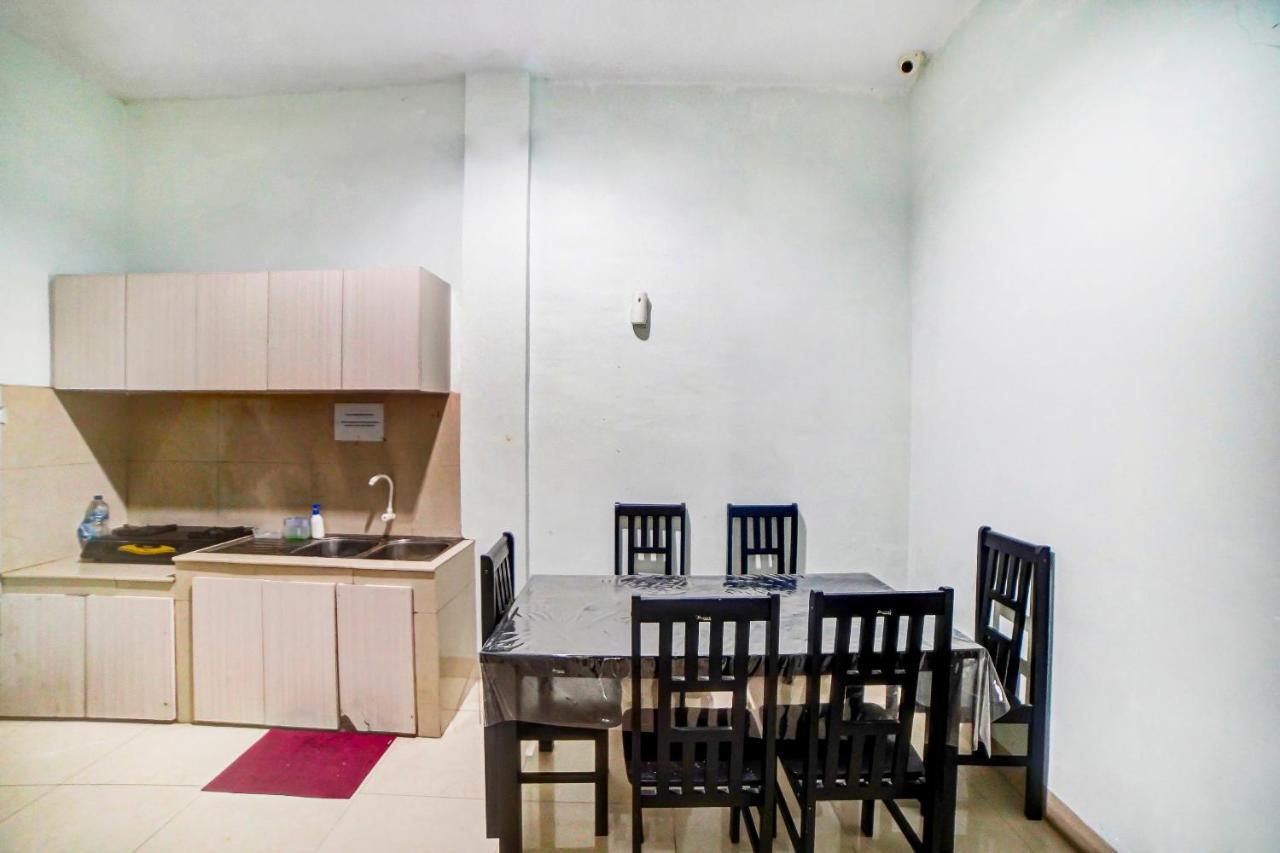Oyo 91170 Ayahanda Residence Medan Exteriör bild