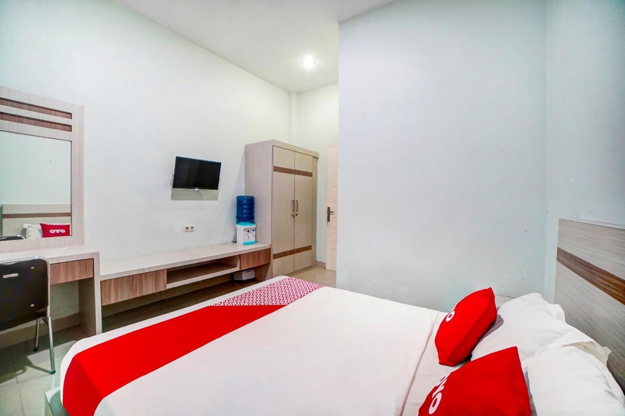 Oyo 91170 Ayahanda Residence Medan Exteriör bild