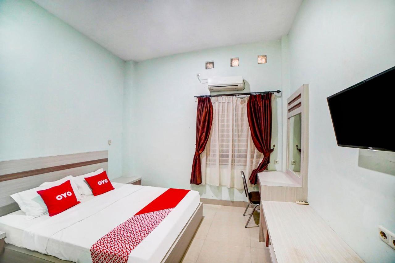 Oyo 91170 Ayahanda Residence Medan Exteriör bild