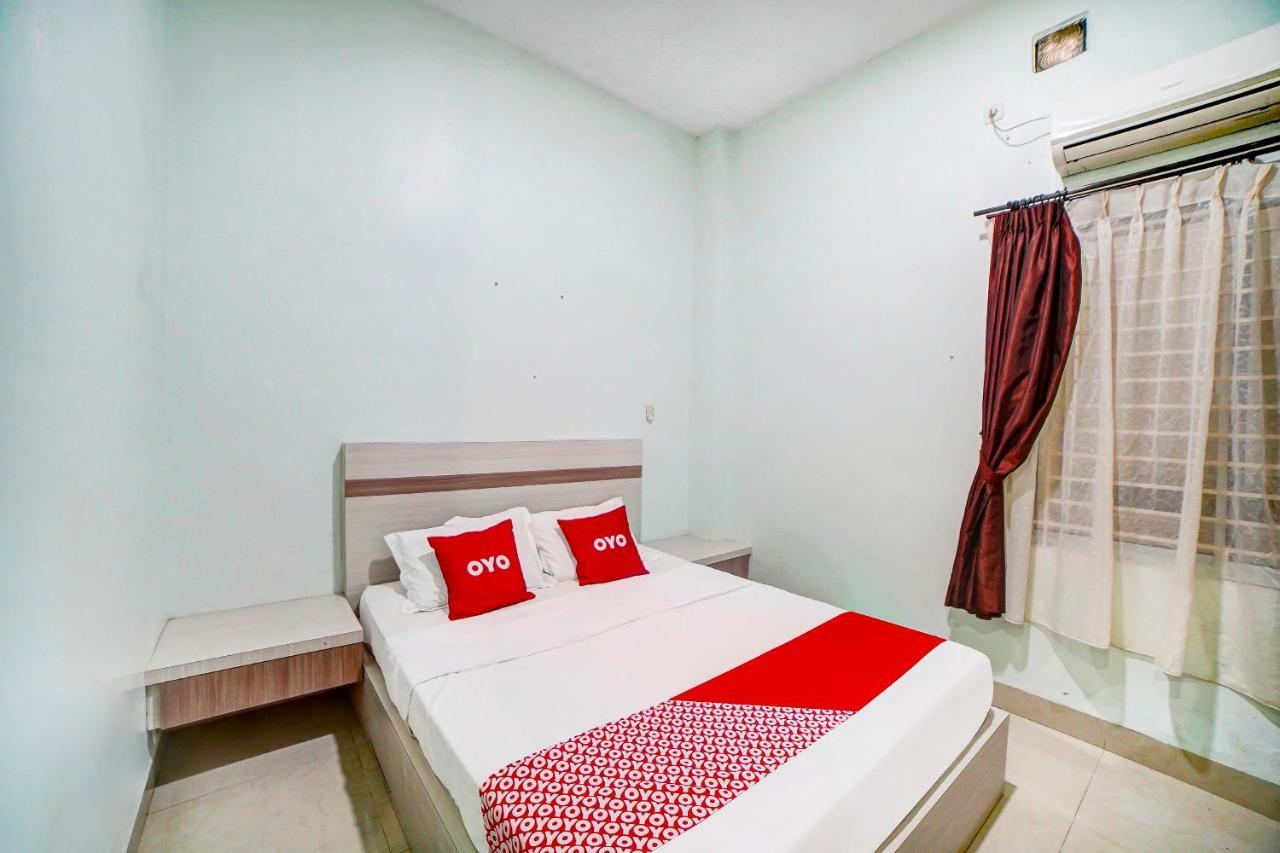 Oyo 91170 Ayahanda Residence Medan Exteriör bild
